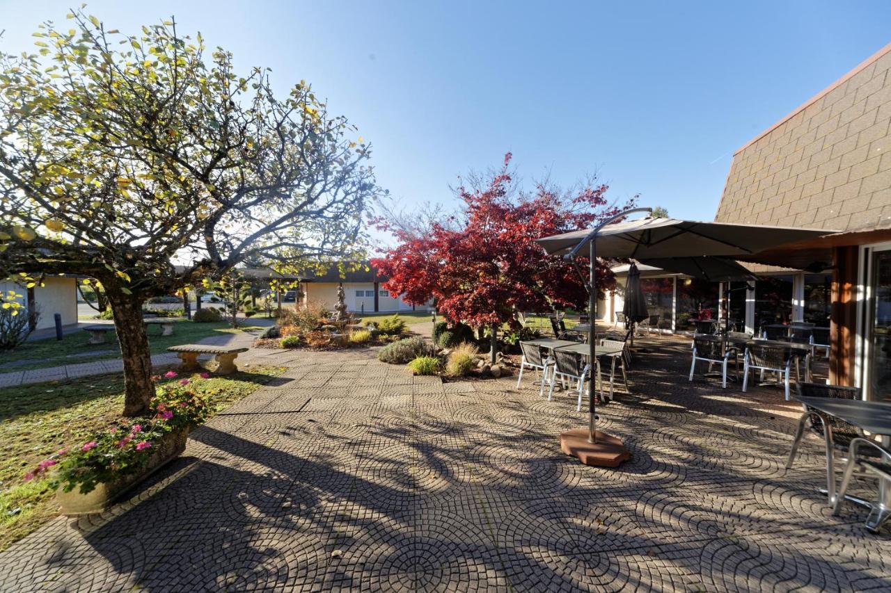 Charme Hotel, Montbeliard Sud Exteriér fotografie