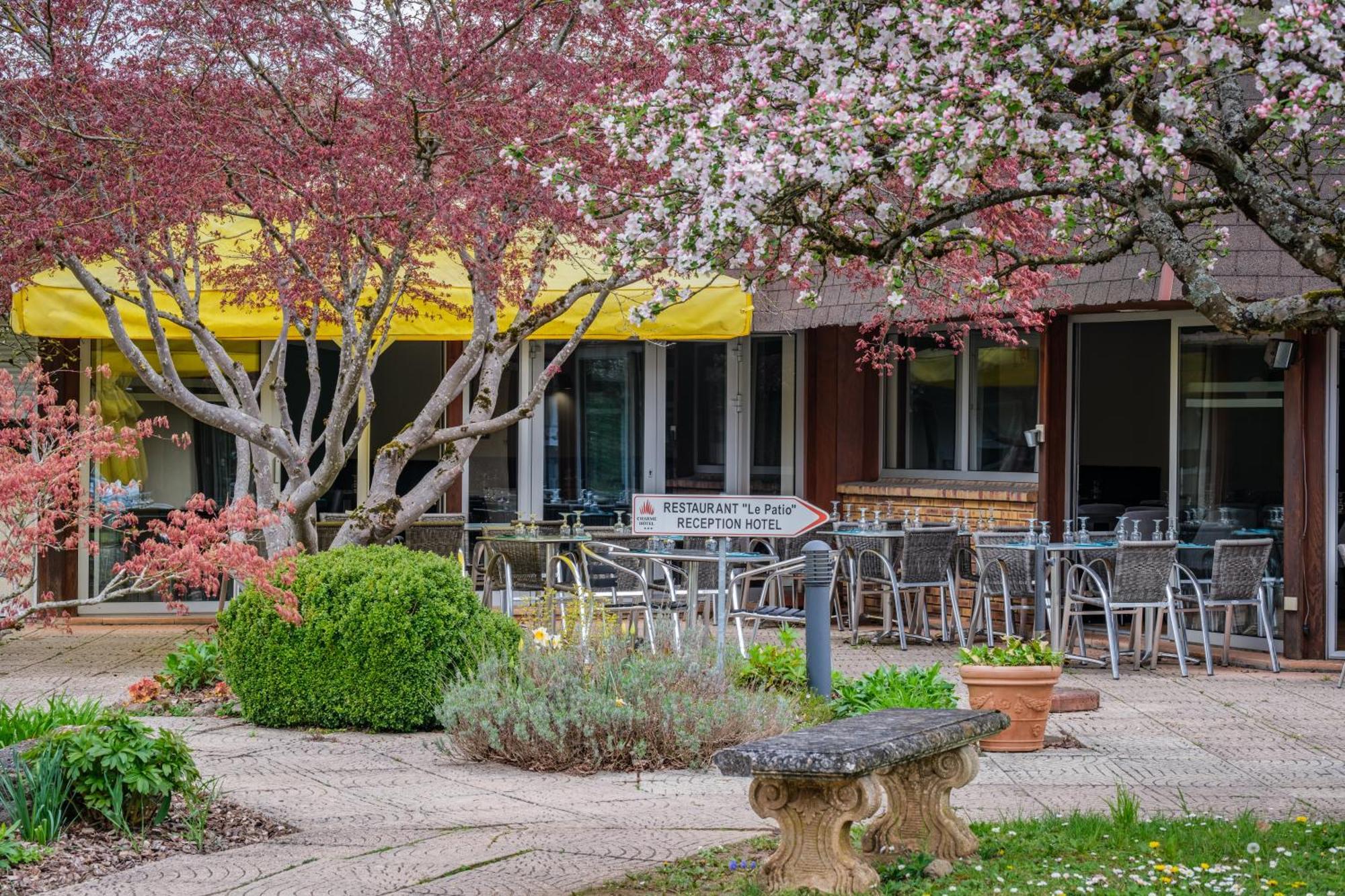 Charme Hotel, Montbeliard Sud Exteriér fotografie