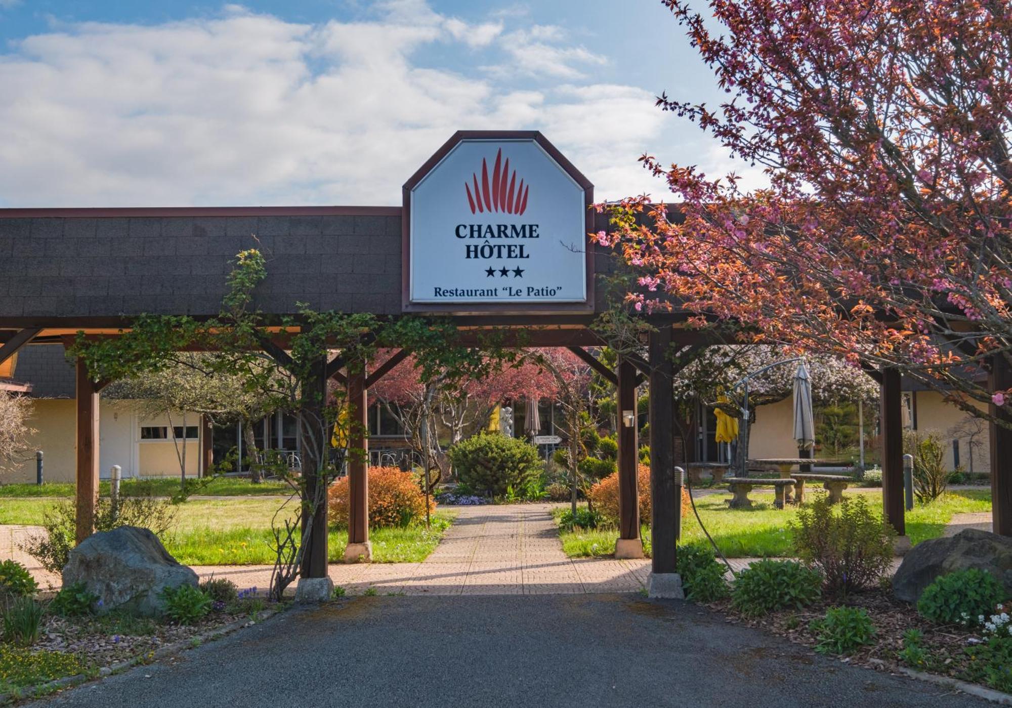 Charme Hotel, Montbeliard Sud Exteriér fotografie