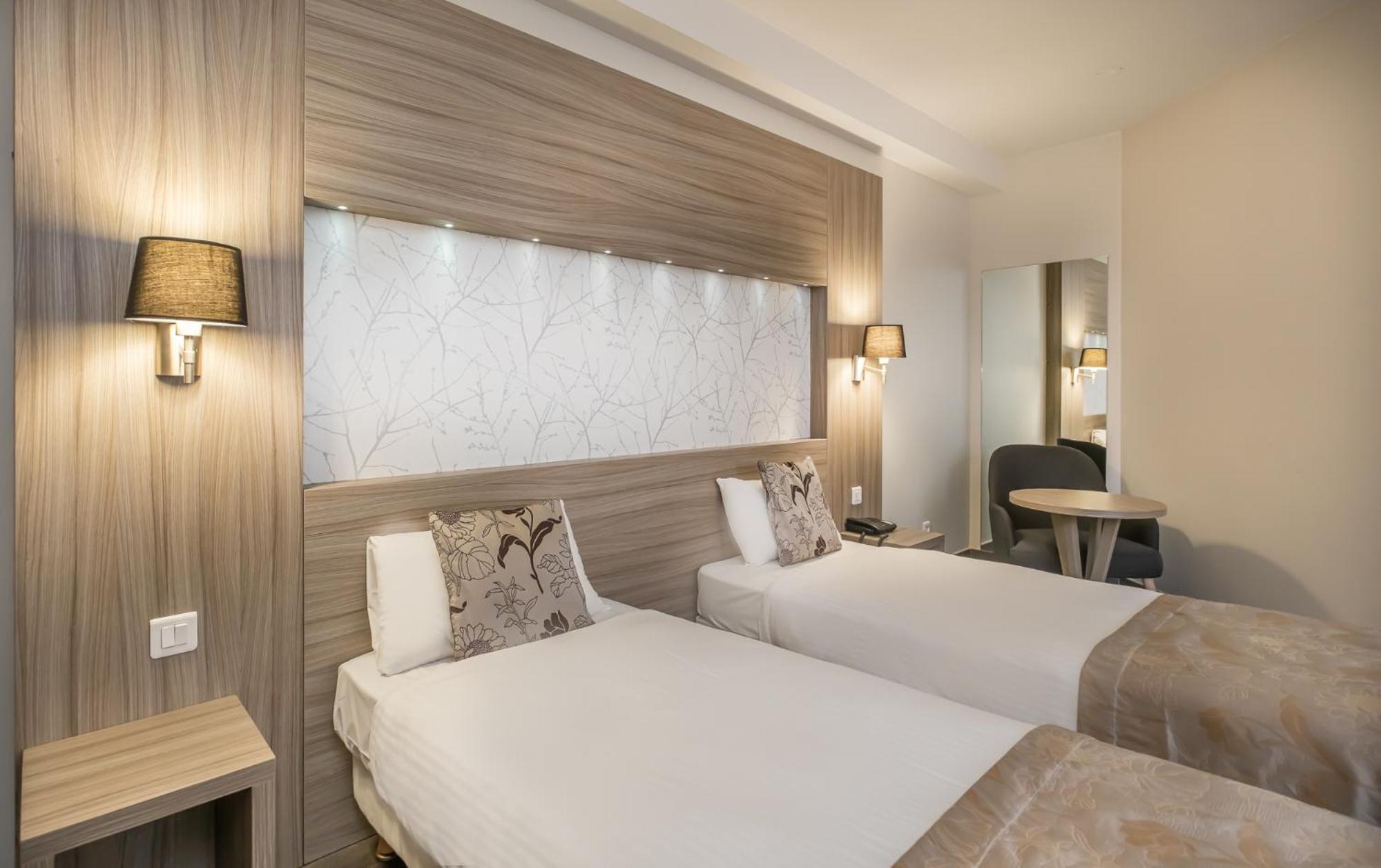 Charme Hotel, Montbeliard Sud Exteriér fotografie